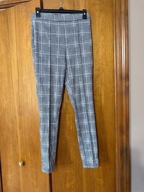 Romeo & Juliet Couture Black and White Glen Plaid Trousers